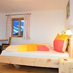 Kleintodlinggut Farm stay *